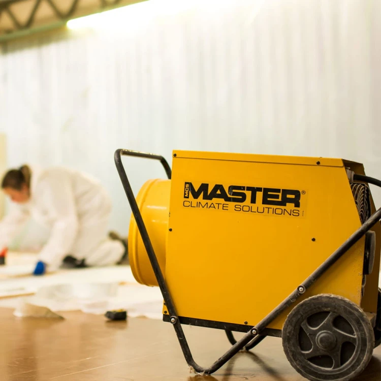 Nagrzewnica elektryczna Master B 30 widok z boku